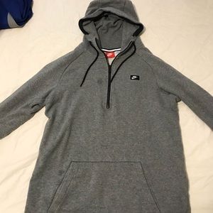 Nike tech fleece hoodie size L